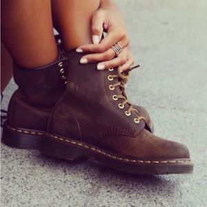 DOC MARTENS 1460 Crazy Horse 🌿